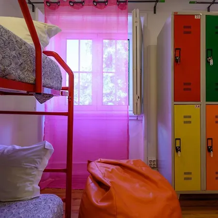 Terrace Hostel *