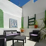 Terrace Vandrarhem *